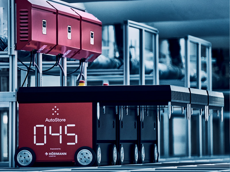 HÖRMANN Intralogistics – News – AutoStore Roboter fahren selbstständig zu den Ladestationen