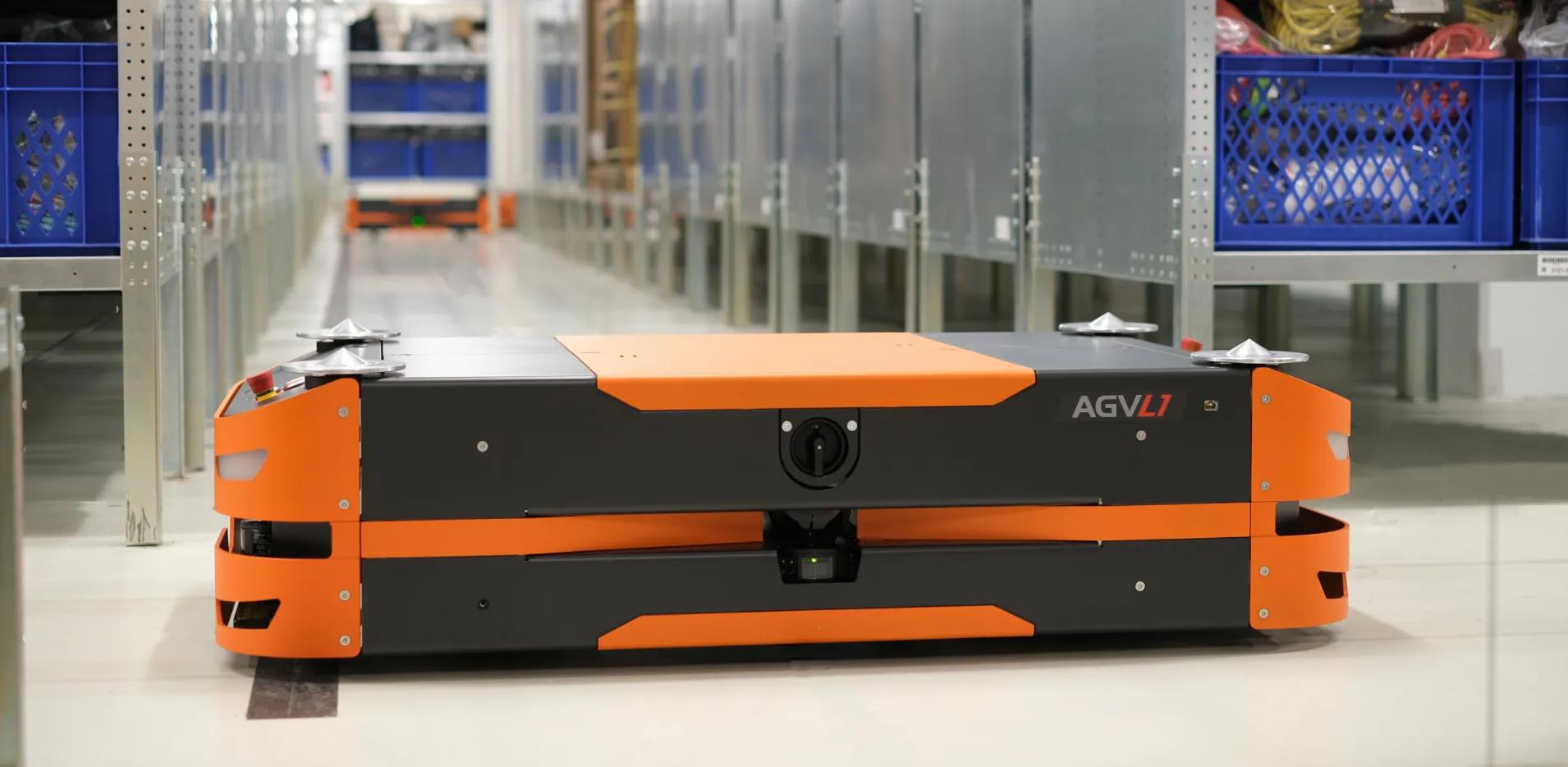 Der AGV L1 Transportroboter von SAFELOG