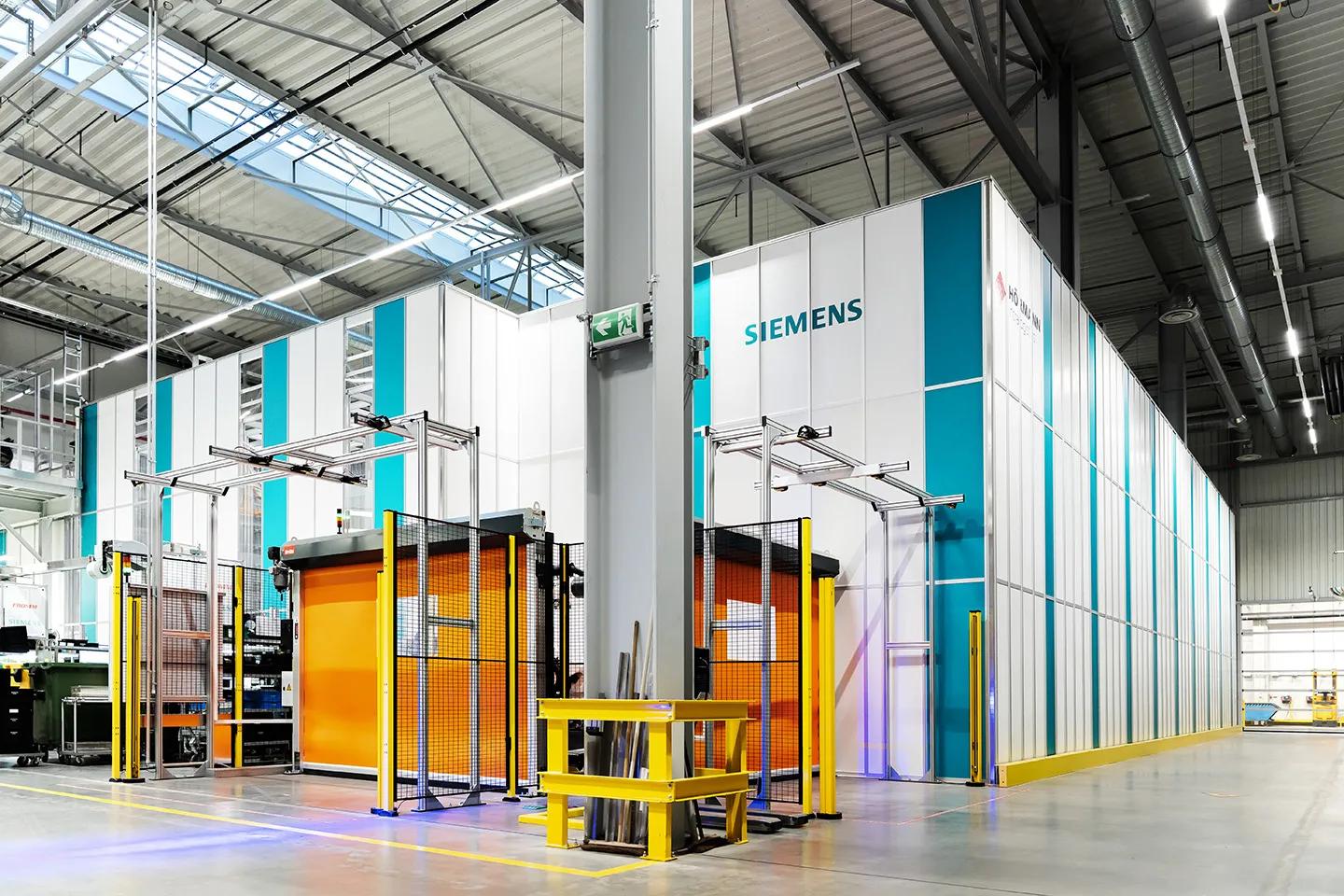 AutoStore® system with small load carrier picking robot at Siemens Rastatt