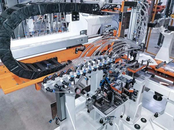 HÖRMANN Intralogistics – Services Pneumatikmontagen