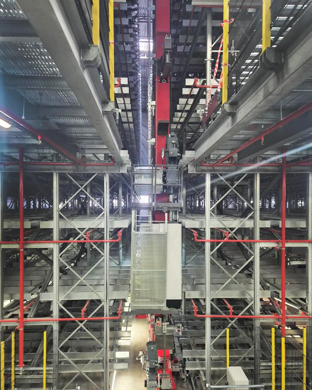 high-bay warehouse 