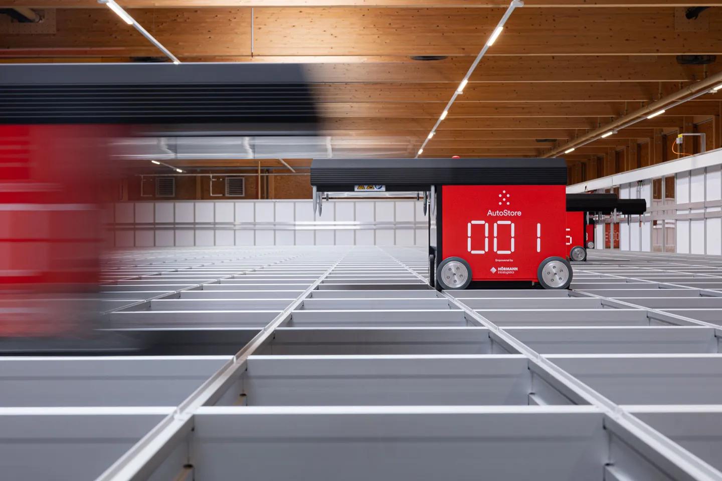cargo-partner AutoStore Roboter in Aktion